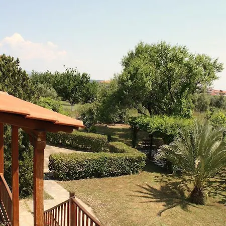 Apartament Villa Nikiti *